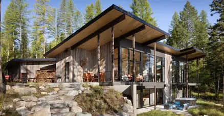 Farmhouses-Weekend-Homes